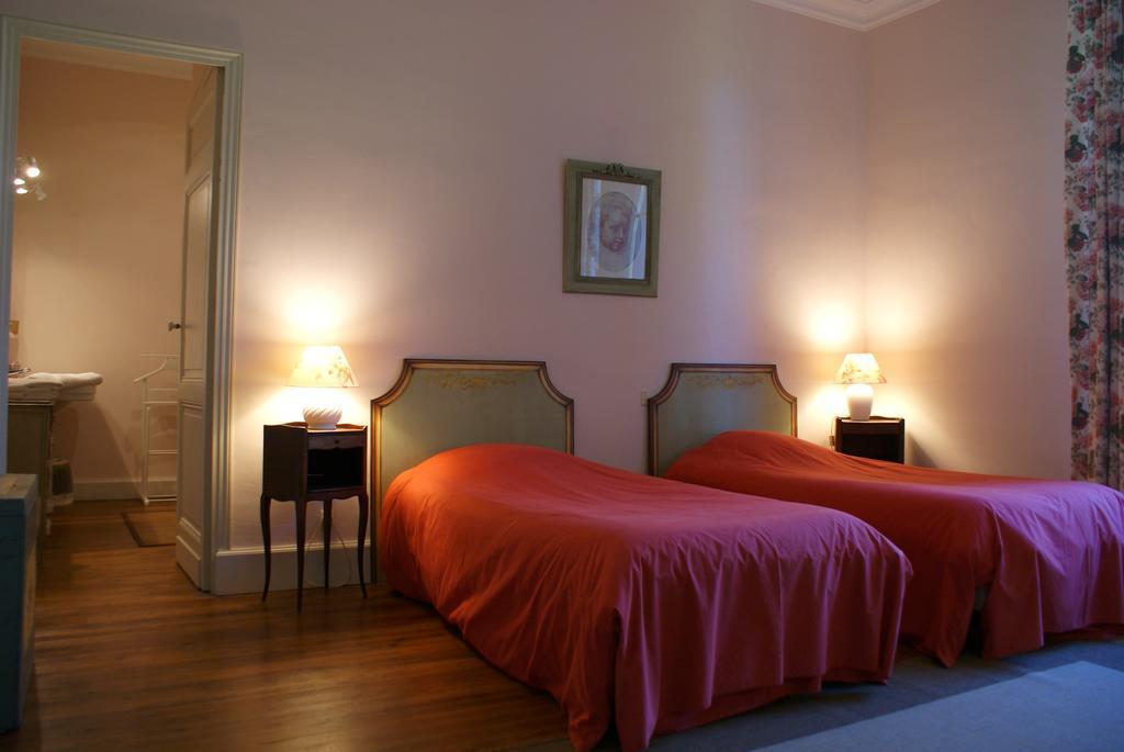 Chateau De Grenier Bed & Breakfast Saint-Leger  Room photo